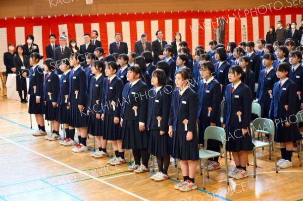 帯広第一中学校卒業式３４（金野和彦撮影）