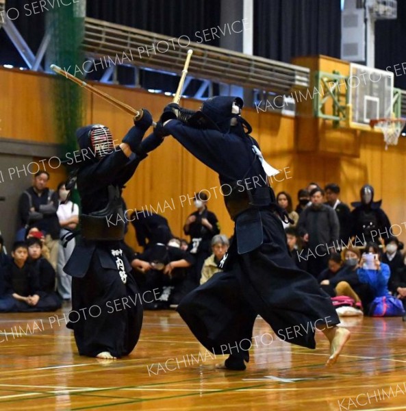 男子個人戦Ｖ、女子は２冠　全十勝中学校春季剣道大会