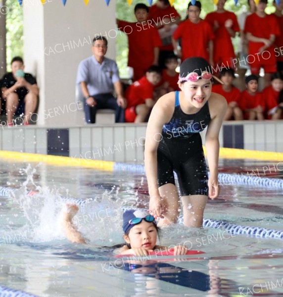 最優秀選手、幼児も含め１９５人力泳　オカモト杯水泳競技大会