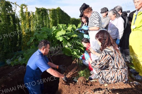 芽室の生産者巡り、農を体感　食の熱中小学校現場実習