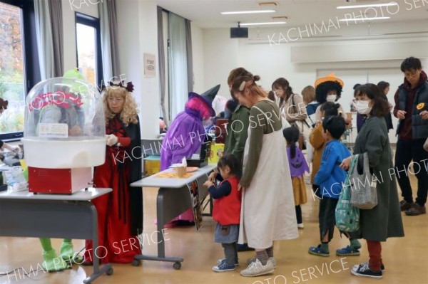 ハロウィーンイベントで仮装や飲食、子どもの笑顔広がる　幕別