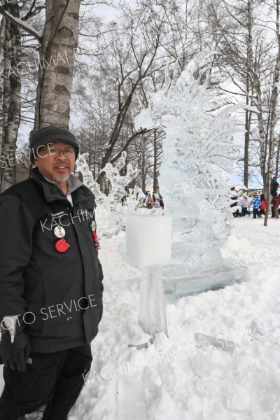 氷まつりに南極の氷を使った氷彫刻登場　製作～こぼれ話