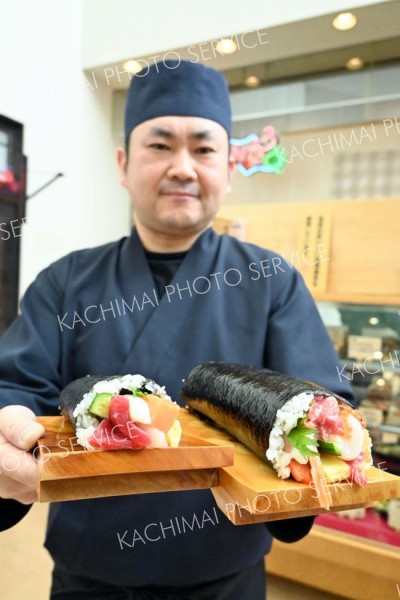 「恵方巻き」十勝も商戦活況　定番の海鮮、肉系変わり種も