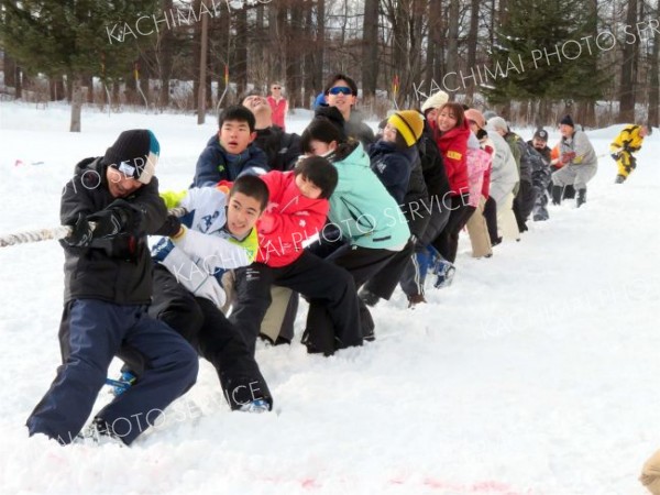 思いっきり雪遊び！　更別で熱中雪中運動会　過去最多１２６人