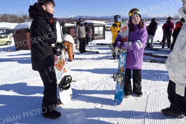今季からスキー授業でスノボ選択可能に　音更高校
