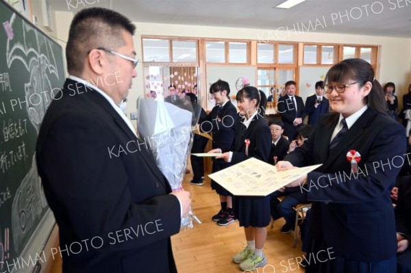 音更駒場小卒業式（内形勝也撮影）