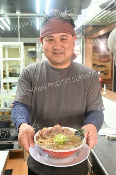 自慢のしょうゆラーメン食べに来て！　新得・みうら商店　９日に町中華店オープン