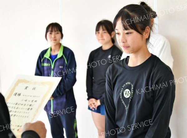 １８歳以下女子シングルスを勝ち抜いた