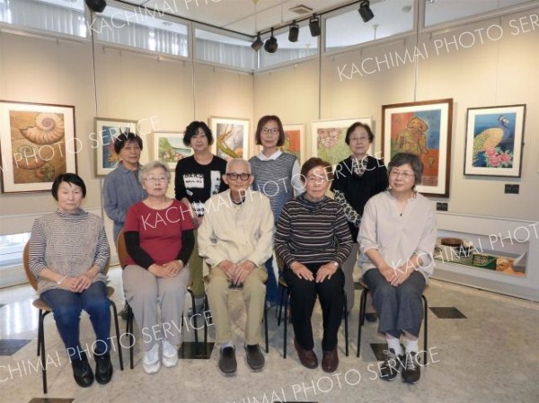 浦幌の孔版画サークルが３０周年で作品展
