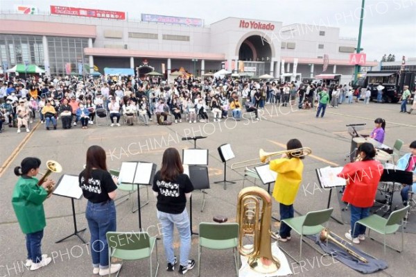 最後のヨーカドーと思い出づくり　地域挙げ「稲田まつり」