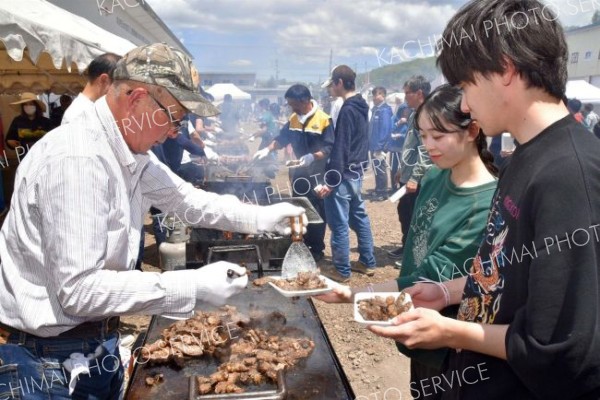 ステーキや縁日など楽しむ　ＪＡ陸別町農業祭