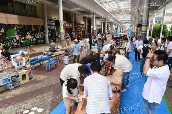 活況だった十勝２×４協会のＤＩＹ教室