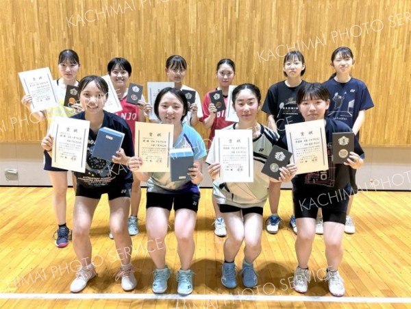 女子ダブルスの上位入賞者