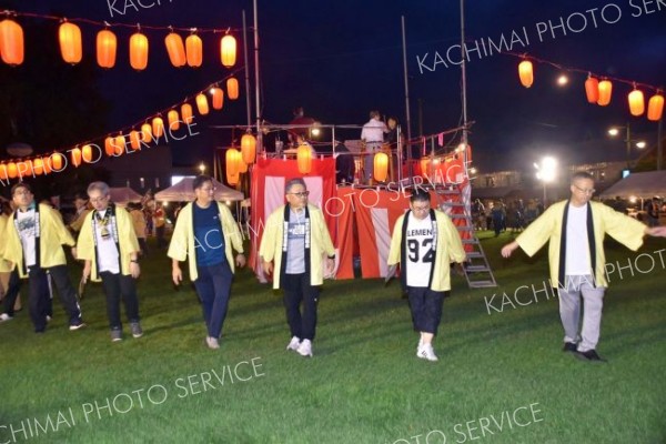 ５００人が盆通りなど楽しむ　陸別で夏まつり 14