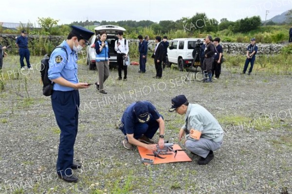 秋サケ密漁防止に向け取り締り訓練　広尾