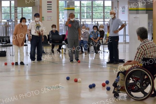 初の町民ボッチャ大会　池田