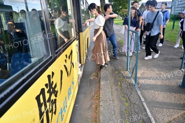 中心部と大空活性化探る　慶大生１２人　帯広で実地学習 8