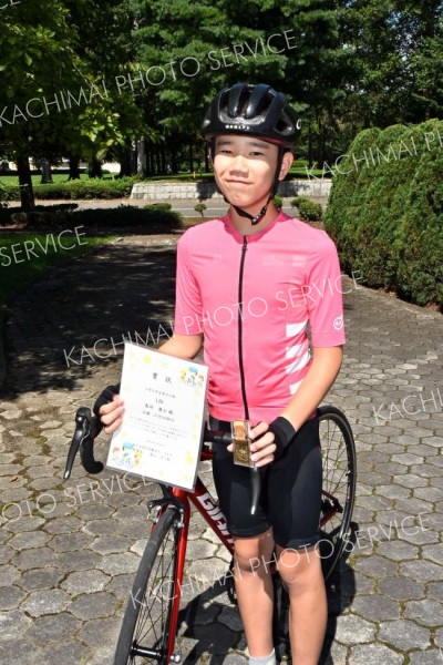 開西小６年生優勝　Ｓａｐｐｏｒｏ小・中学生サイクルロードレース