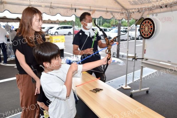 グルメや出し物に盛況　北勝光生会感謝祭 16