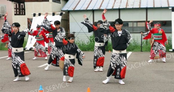 屋台やゲーム満喫　十勝学園で夏祭り