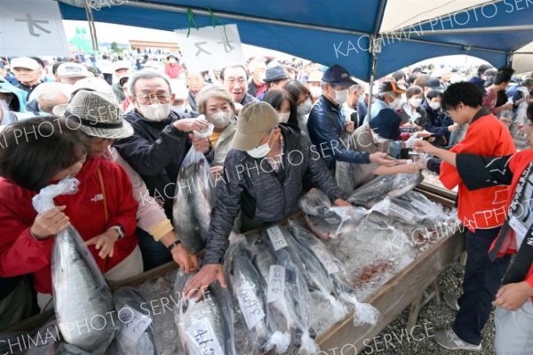 とよころ産業まつり、過去最多１万５０００人でにぎわう～写真特集