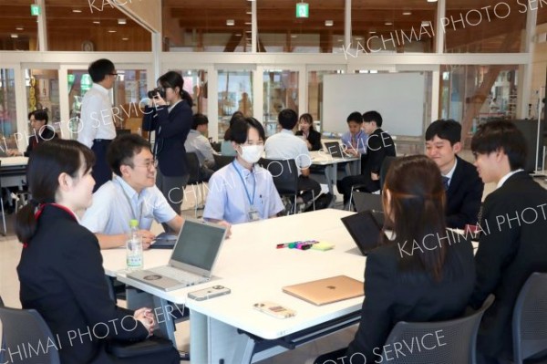 働き方改革のワークショップで早稲田大学のゼミ生がアイデア提案　上士幌