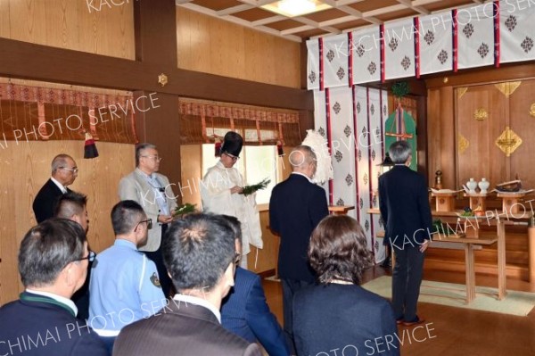 交通安全運動を前に祈願祭　市交通安全協会　「死亡事故ゼロを長く」