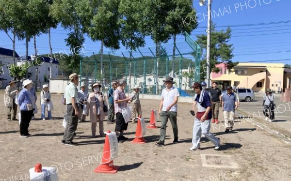 足寄で初の地震を想定した全町避難訓練　３６自治会２７１人が避難場所や経路確認 12