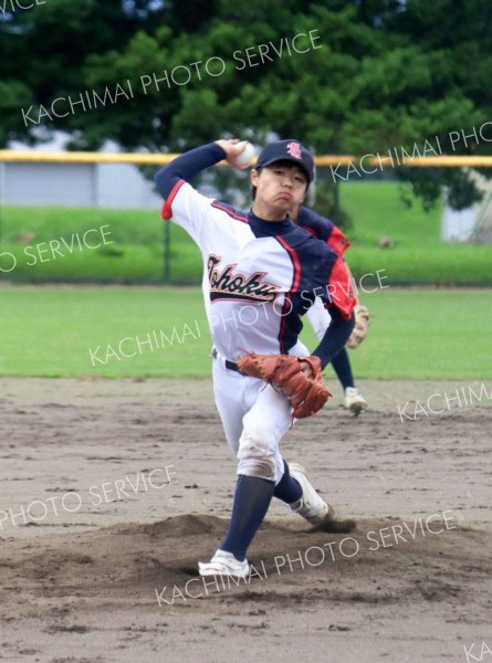 【決勝、足寄・本別・勇足・陸別―帯広セントラルノースクラブ】足寄・本別・勇足・陸別の先発・井出秀宜が六回まで無失点の力投で勝利に貢献する