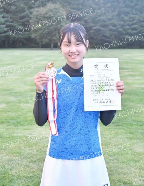 女子ダブルスで準優勝、シングルスも１６強入りした