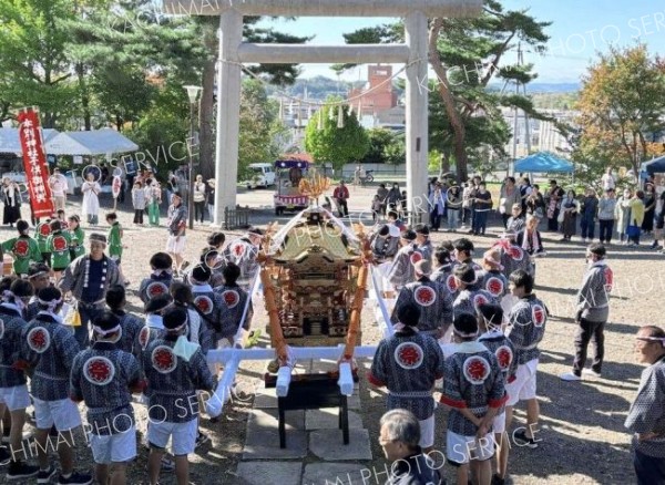 大人みこし復活など盛況だった本別神社大祭