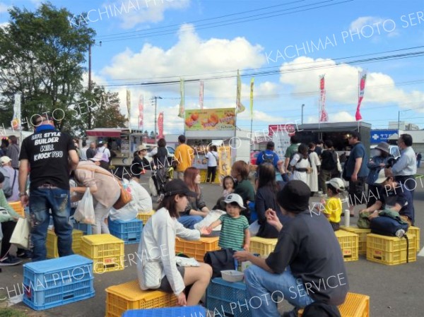 多くの来場客が中札内の食を楽しんだ道の駅フェア