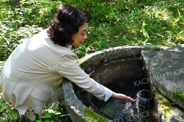 緑ケ丘公園に湧水　研究者も注目「水の公園」復活を