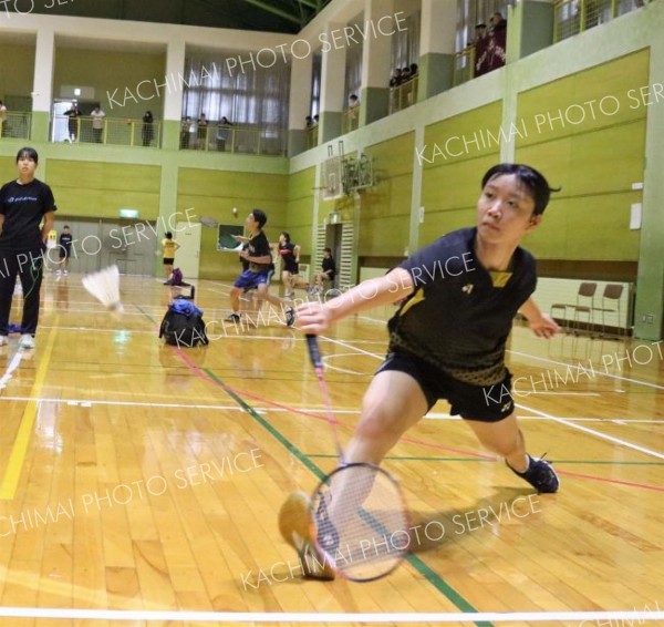 【１部女子単決勝】ネット際の打ち分けを駆使して優勝をつかんだ帯緑陽