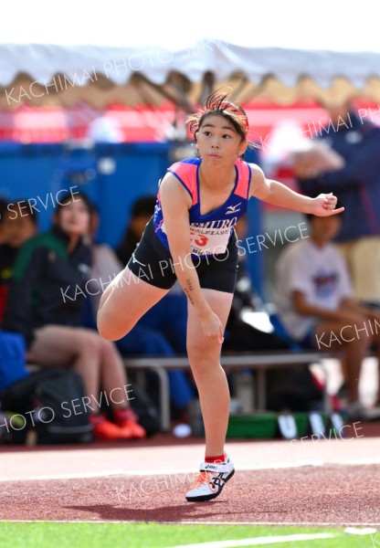 【Ｕ１６女子ジャベリックスロー・決勝】４８メートル４６を投げ３位に入った（芽室中３年）の力投