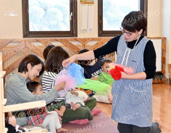 市保健福祉センターの子育て講座　月１回開催