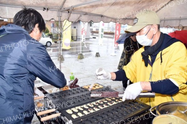 海産物に行列　北勝光生会の感謝市　陸別 3