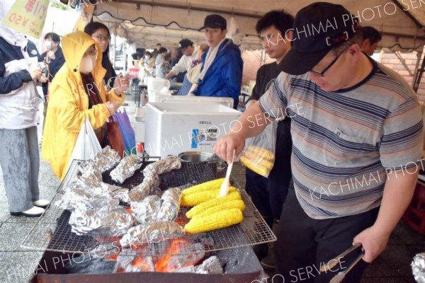 海産物に行列　北勝光生会の感謝市　陸別 9