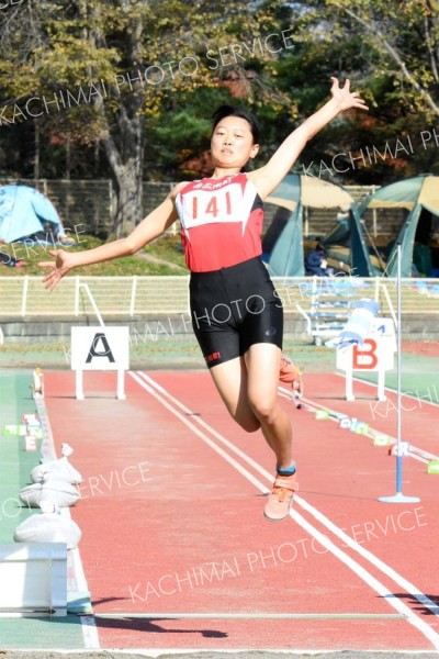 中学女子走り幅跳び