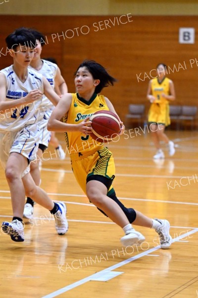 【女子２回戦・白樺学園－札幌東商】ドリブルで駆け上がる