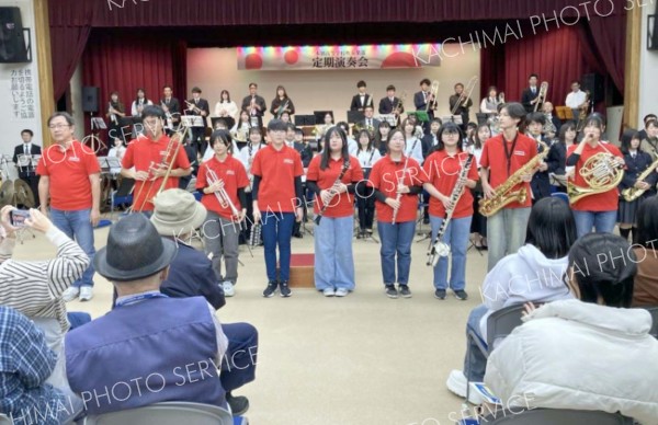 ４０回の節目をみんなの協力で盛り上げた本別高校吹奏楽部演奏会