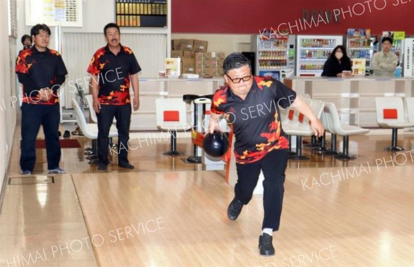 十勝２１世紀Ａ、第一飼料が優勝　勝毎杯職対ボウリング