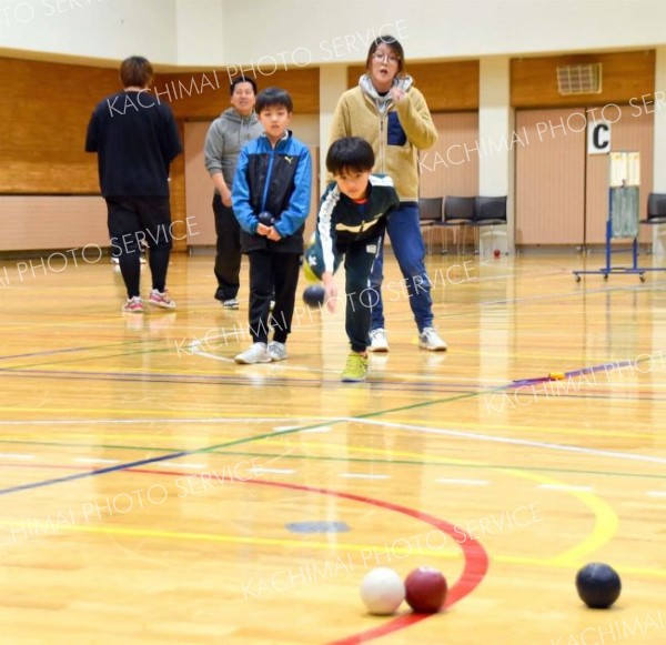 熱戦を繰り広げた参加者たち