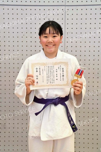 個人戦の女子小学高学年で優勝