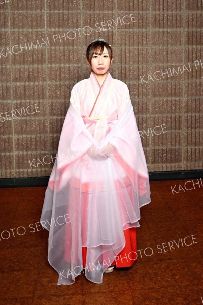 白蛇姫伝説、姫役９年目で聞く～先読み新年号