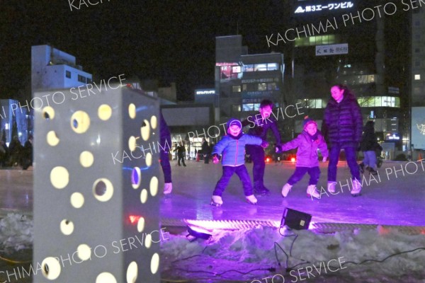 まちなかリンク、今年もオープン　駅北広場「アイスパーク」 2