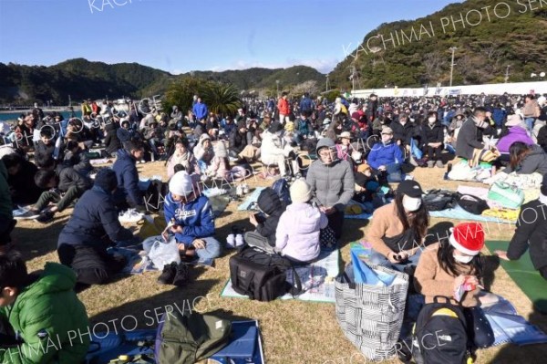 カイロス打ち上げに２万人来訪～ＳＸ１・０宇宙新時代１部　串本町ロケットのまちづくり（１）