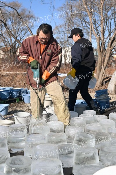 芽室でアイスキャンドル作り開始　今年の氷灯夜は２月８日