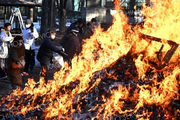 無病息災祈り「どんど焼き」　帯廣神社