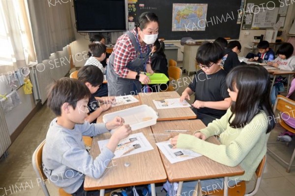 生産日本一の小麦を学ぶ　札内北小で食育事業